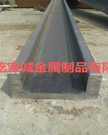 C160叉车门架槽钢与C140叉车门架槽钢是由20MnSi材料制作而成有着同样的力学性能数据