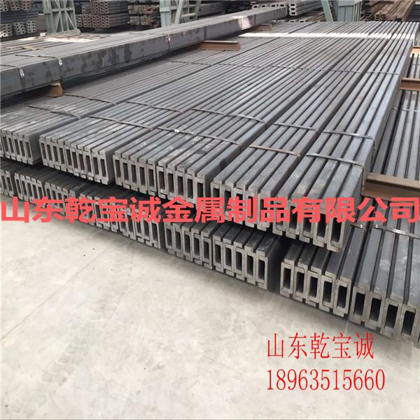 叉车门架槽钢联手智能包装机