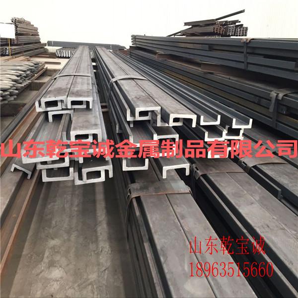 y型叉车门架型钢的制作方法及优点是: