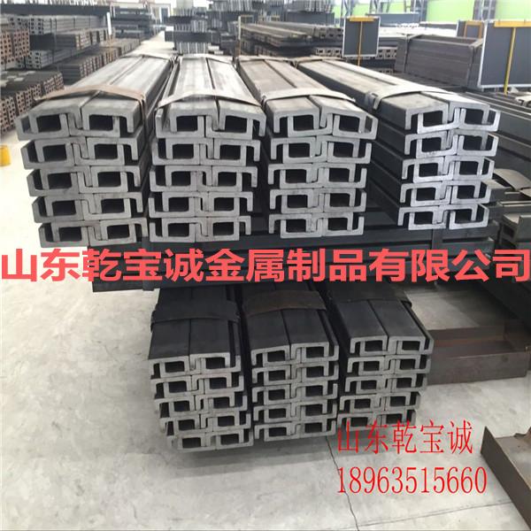 叉车门架槽钢，内外门架纵滚轮压力：