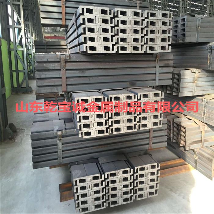 按功能用途不同，叉车可分为