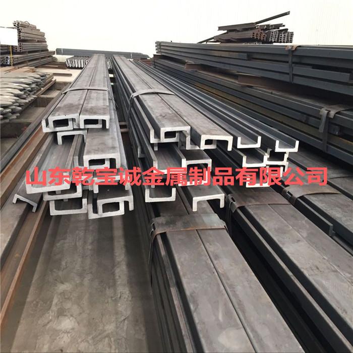 10 12t大吨位叉车起重系统的门架槽钢主要是使用20Msiv槽钢