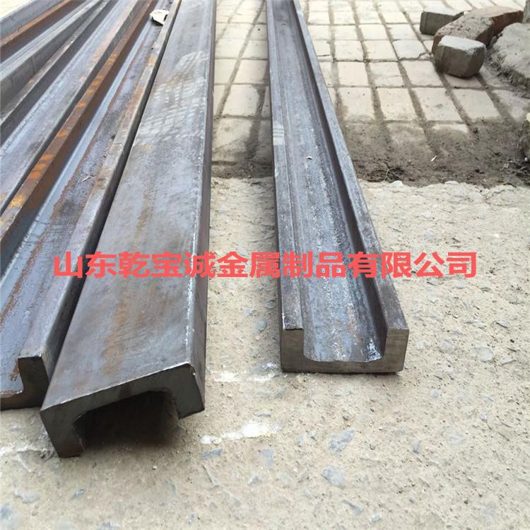 叉车门架槽钢的材质性能屈服强度